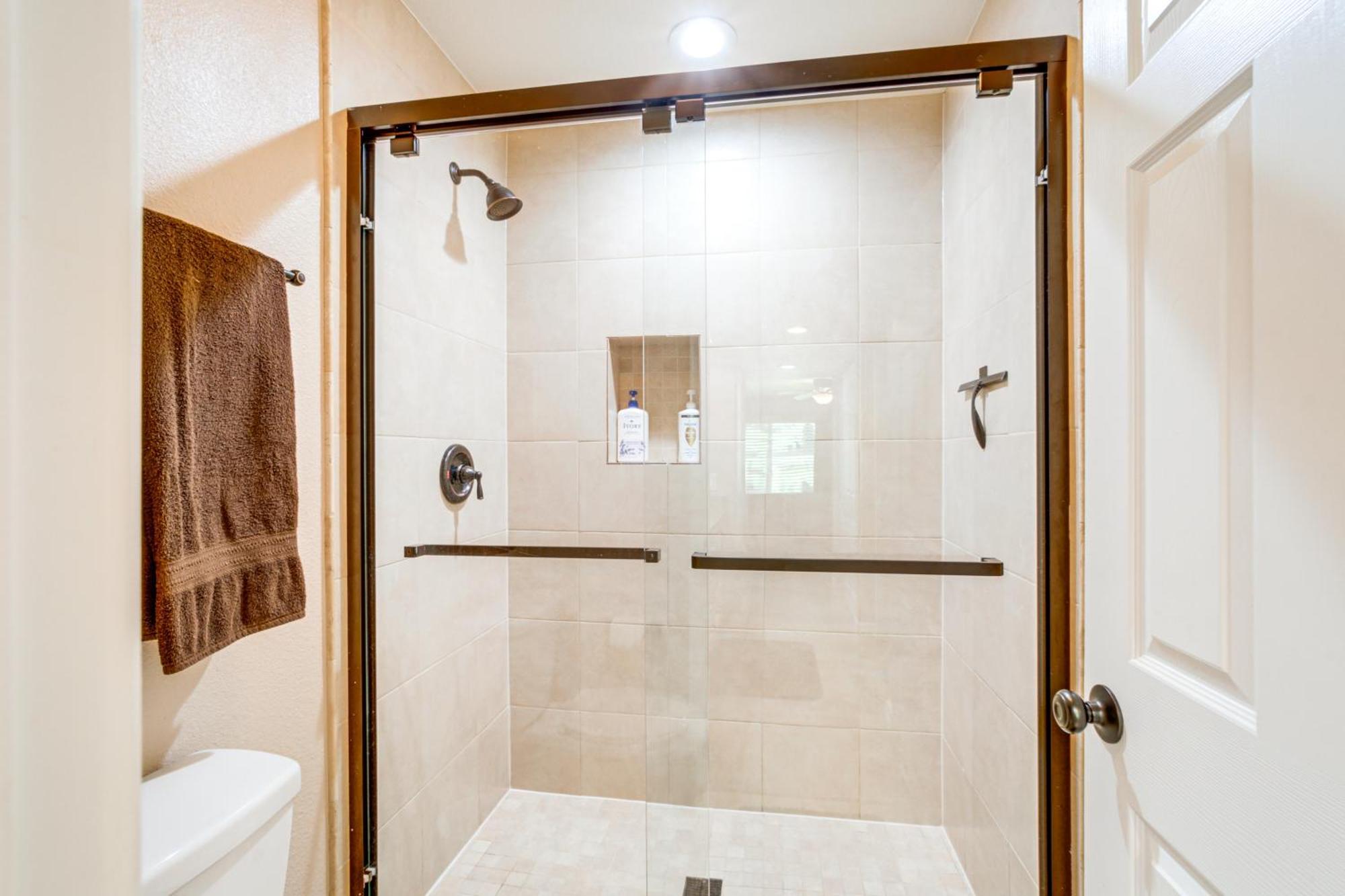 Appartement Mtn Views, Balcony And Hot Tub Access *