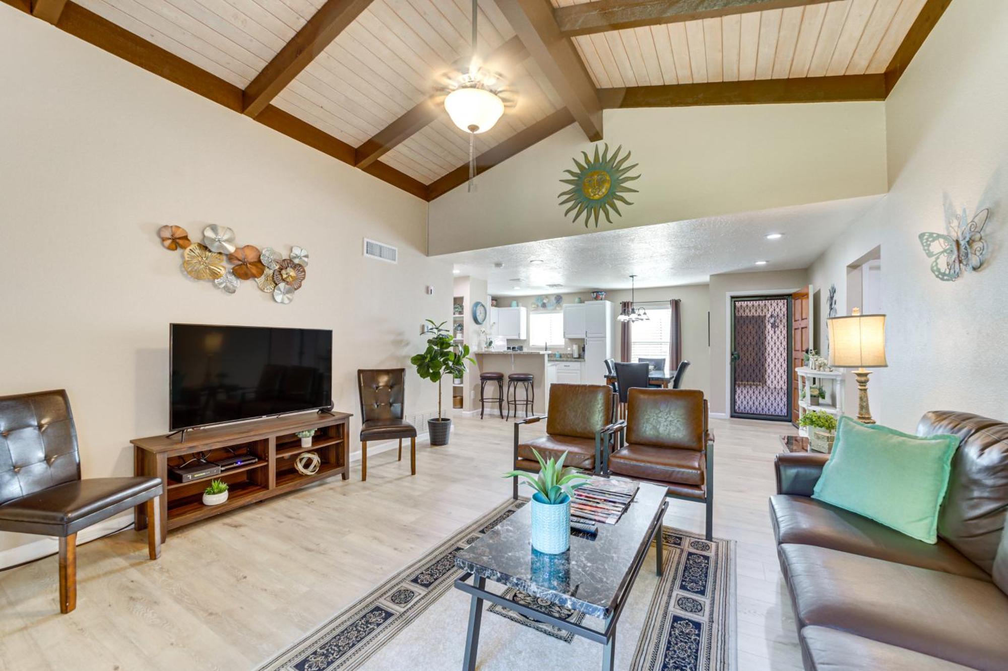 Appartement Mtn Views, Balcony And Hot Tub Access *